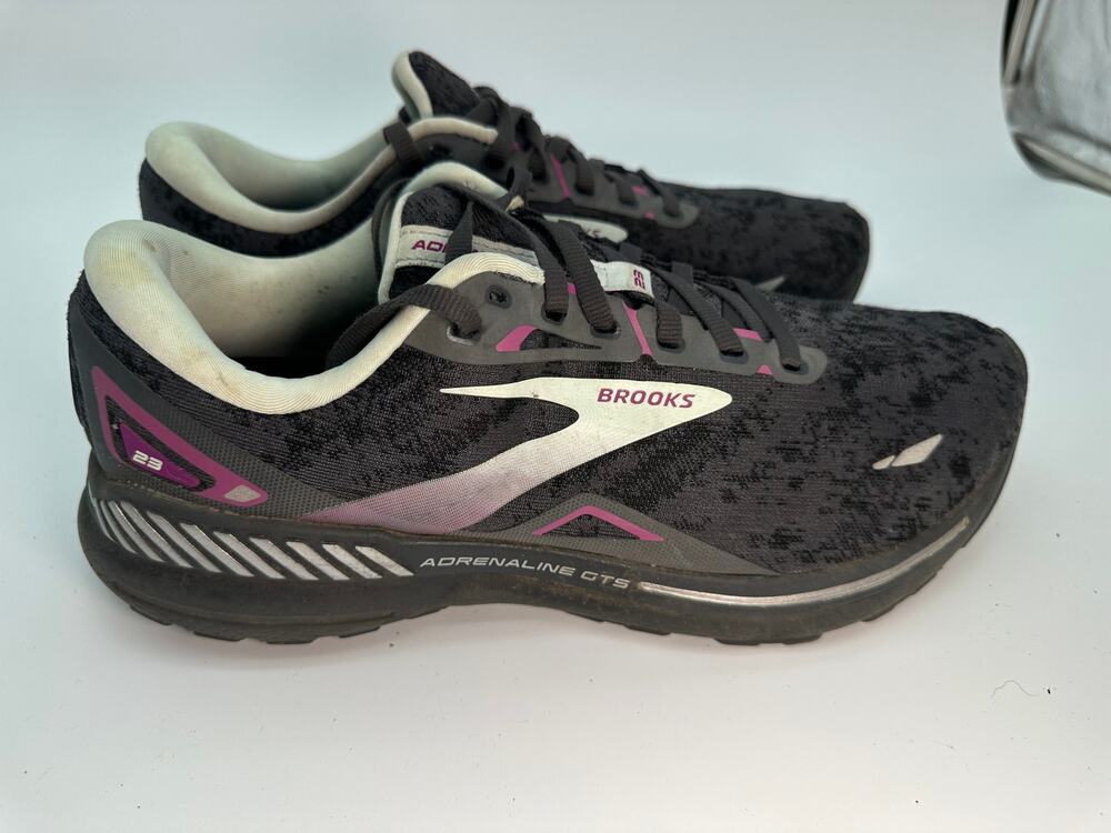 Brooks Adrenaline GTS 23 1203811D072 Athletic Sneaker Women's 12D Black Mesh Gym